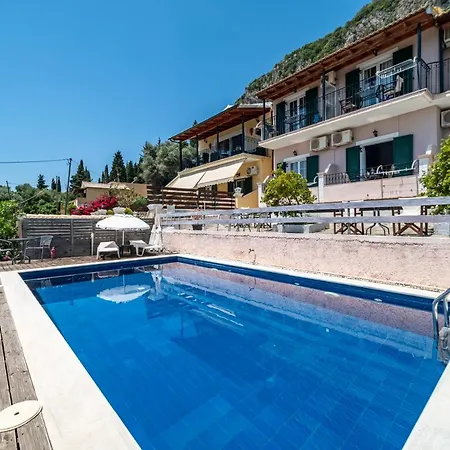 Aparthotel Spyridoula 4